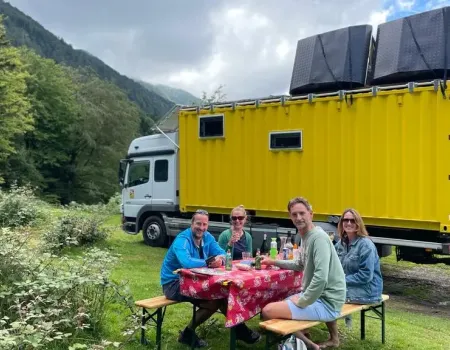 truck hotel op wielen